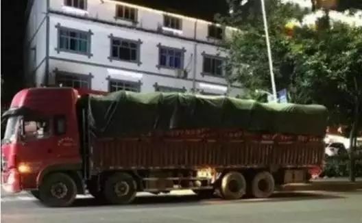 专门乘坐不合规网约车,别搭乘非法营运汽车