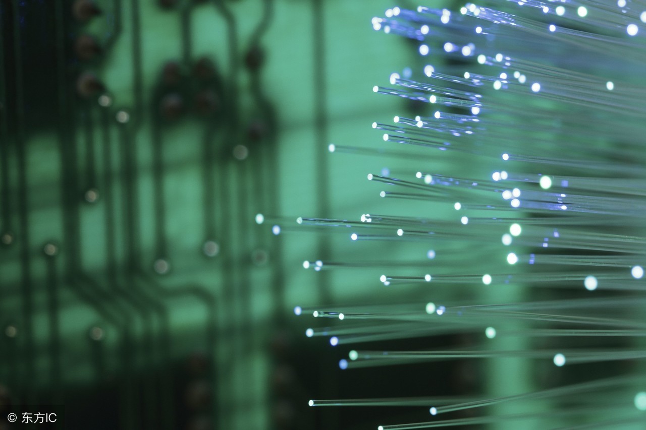 揭秘丨国内最早成立的商用光纤光缆研发生产企业的“滚打摸爬”