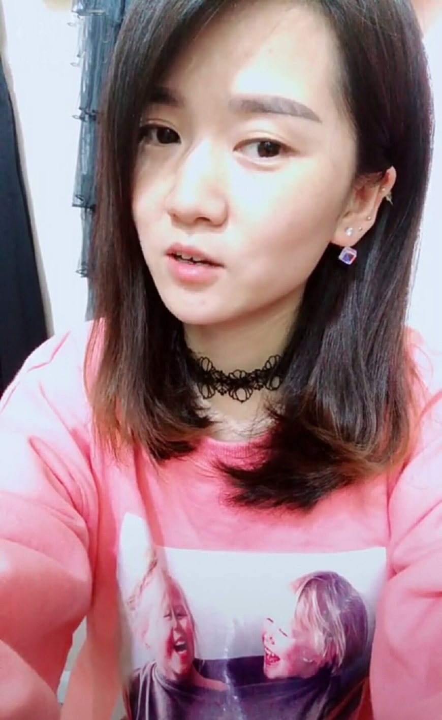 抖音怎么美颜滤镜瘦脸,抖音上漂亮小姐姐美颜是如何开的