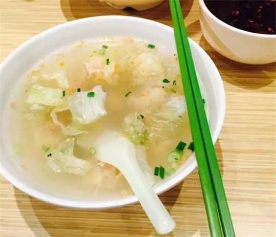 大连正宗虾仁三鲜馅馄饨,皮薄馅厚的馄饨大家都无法拒绝吧