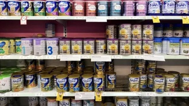 还在高价买各种金装铂金奶粉？！不要被奶粉公司的营销手段骗了！