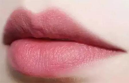 价格200的阿玛尼,刘雯香奈儿口红色号推荐