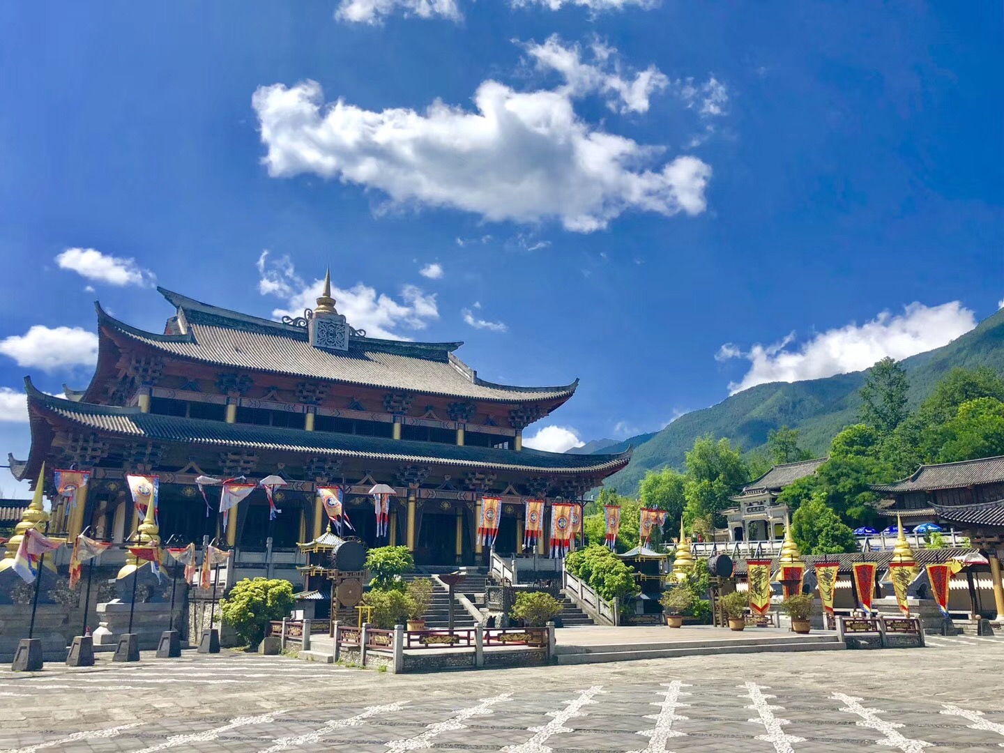 旅行就是心甘情愿花着钱受着罪,旅行只是为了找回自己