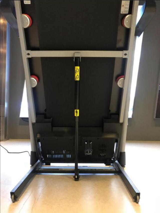 跑步机爱康和舒华哪个牌子好,爱康跑步机百乐福