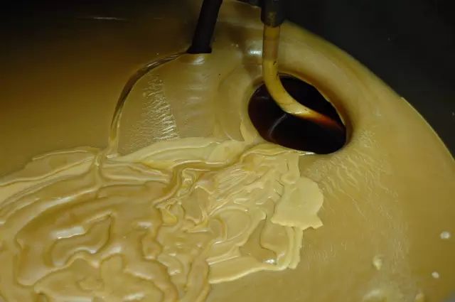 世界公认最好的皮革,一个臭皮匠传奇