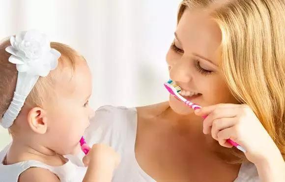 儿童蛀牙严重的牙齿都烂掉了,2岁多宝宝牙齿开始烂了