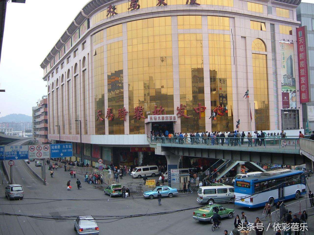 1688服装批发市场进货可靠吗,服装尾货批发市场最新进货渠道