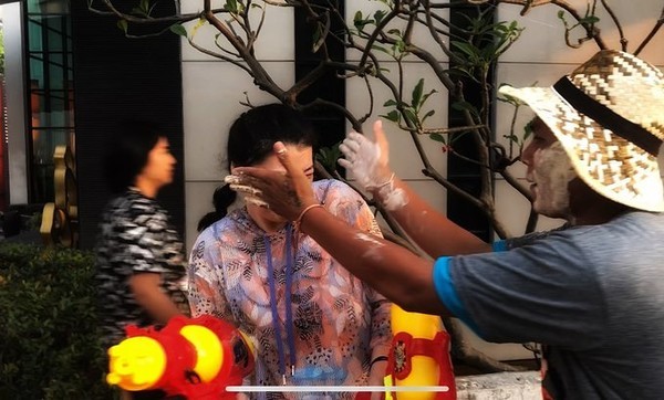 泼水节旅游详细攻略,泼水节应该去曼谷还是芭提雅