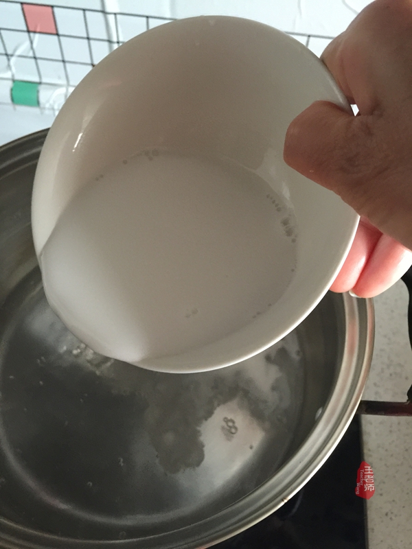 自制豌豆凉粉制作方法全过程,干豌豆凉粉的制作方法和配方