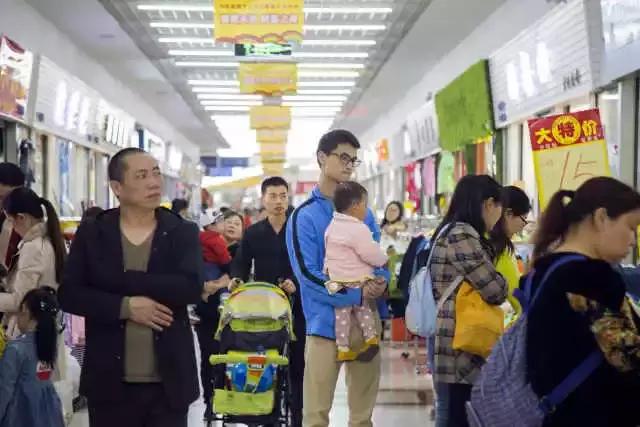 国际商贸城和荷花池,荷花池和国际商贸城哪里便宜