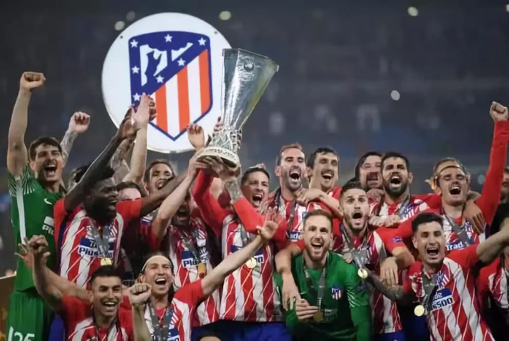 是他让我明白：满脸雀斑的男人也可以这么帅！