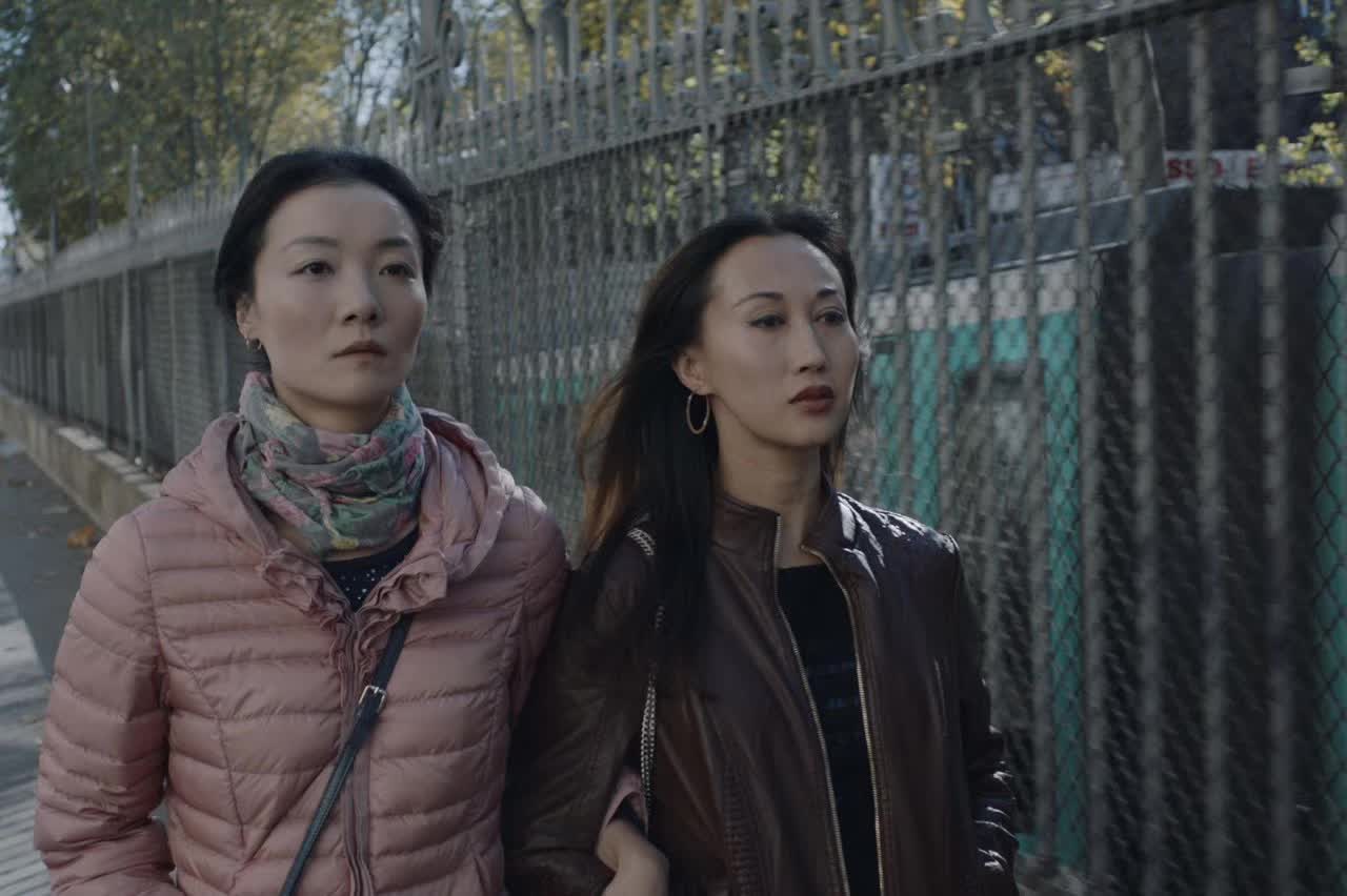 在巴黎街头的女人,巴黎东北女人现状