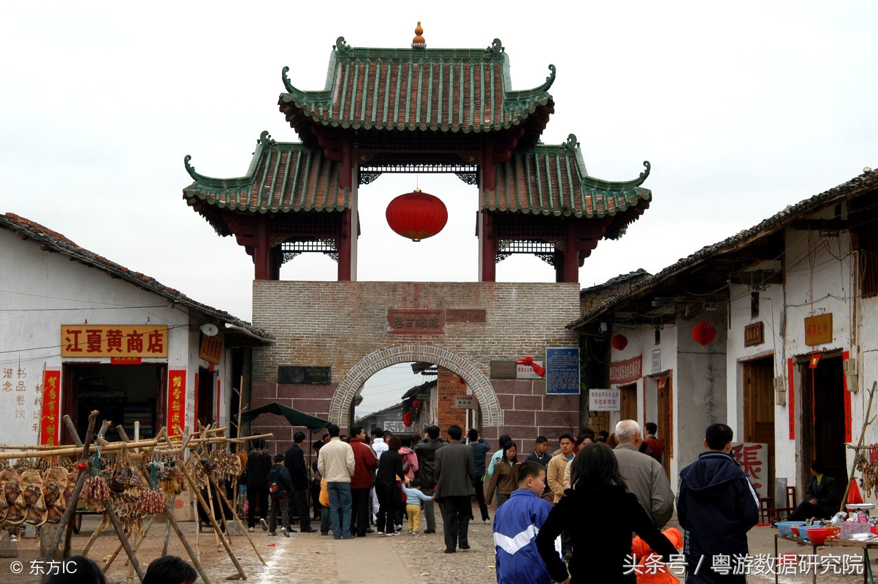 深圳至韶关开通周末专列：80年代已有“丹霞号”旅游列车，坐过吗