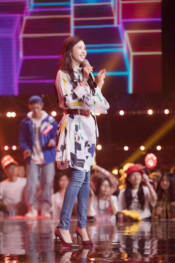 韩红莫文蔚告白完整版,莫文蔚韩红爱情现场