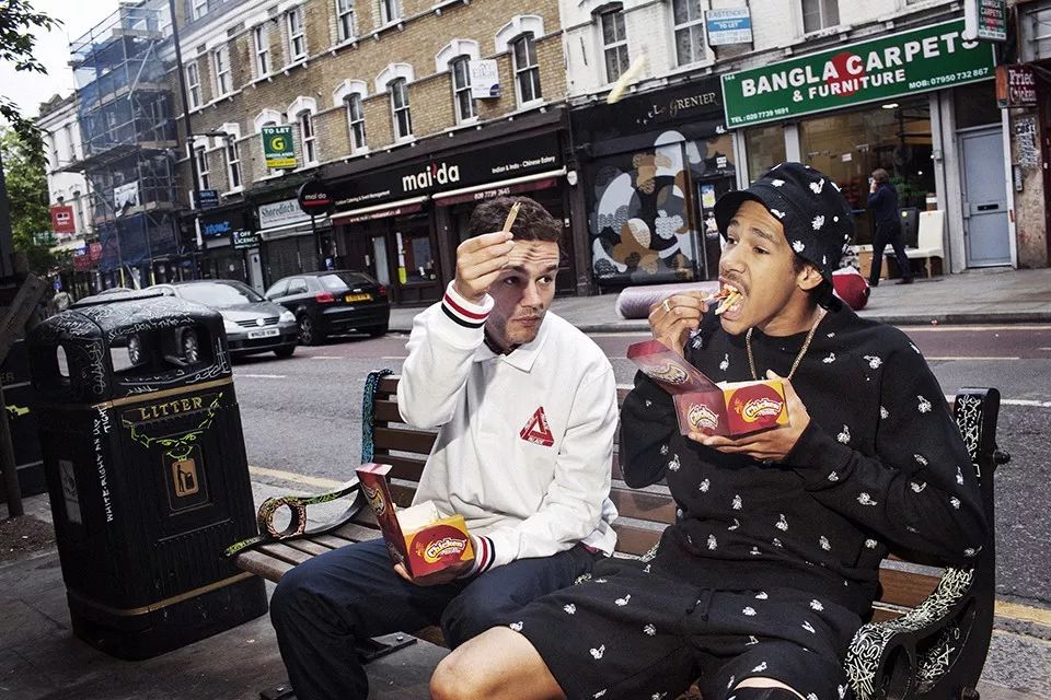 polo怎么穿好看,如果你穿polo衫留飞机头