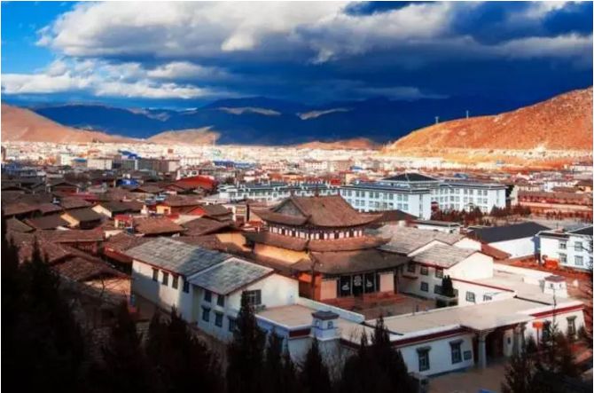 云南哪个地方旅游比较好玩,云南哪里旅游最好玩最便宜