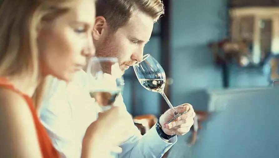 get王妃同款look算什么，我们直接get皇室同款婚礼！