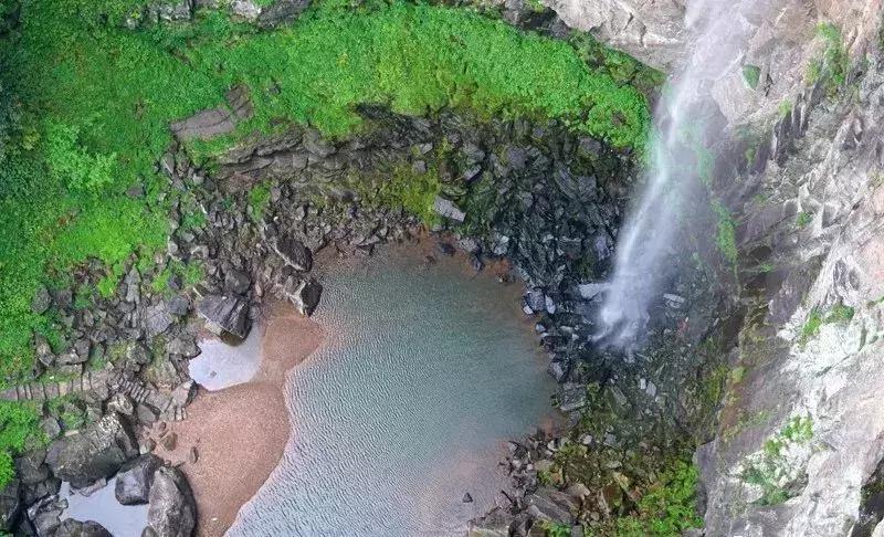 空中玻璃栈道真实感受,浙江玻璃栈道推荐