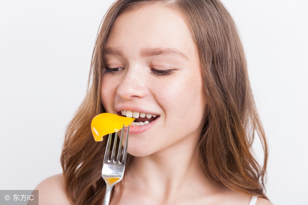 咬肌大显脸大咬肌大怎么瘦脸,瘦咬肌方法很重要方脸秒变小v脸