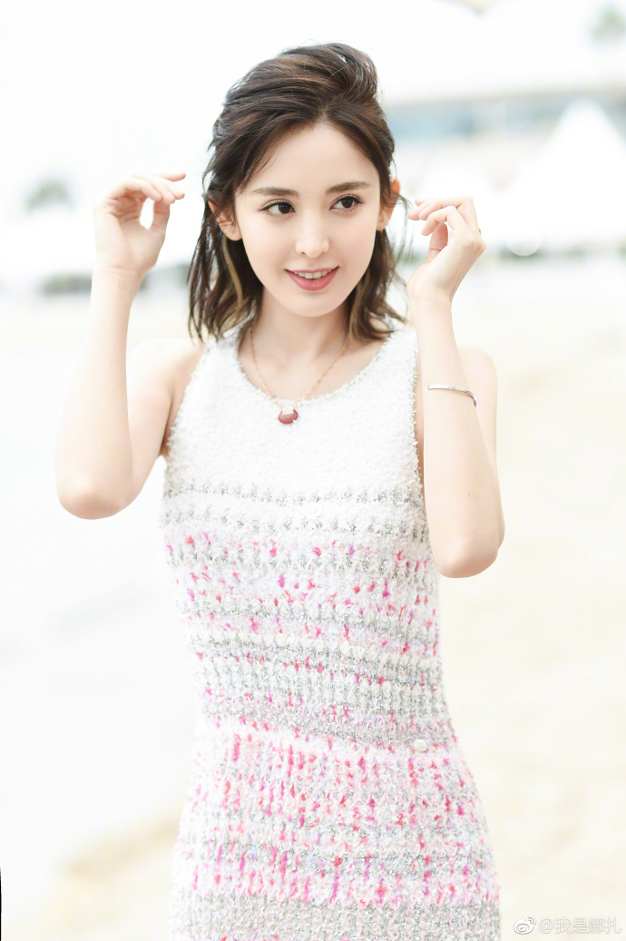 古力娜扎美少女战士一键变脸,江疏影和古力娜扎变脸