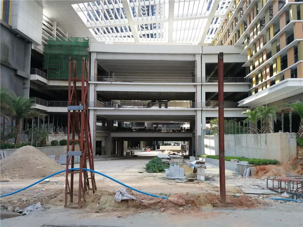 宝能城楼王,宝能城顶楼大平层