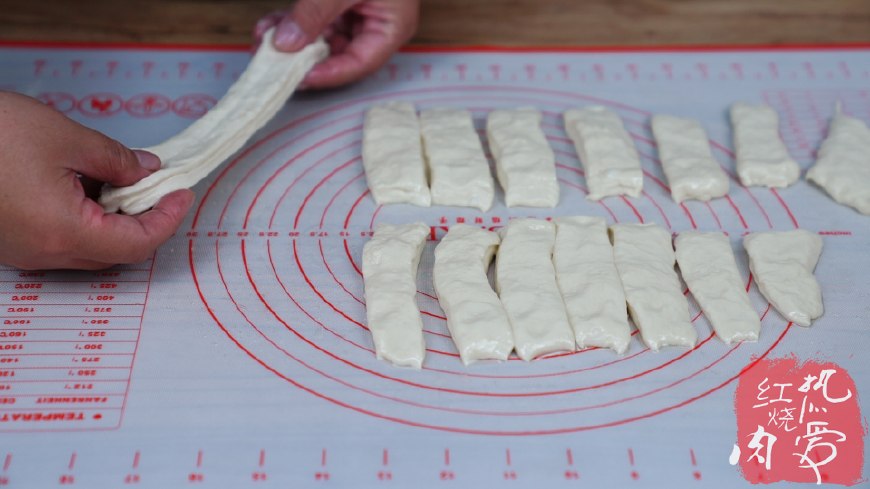 无铝蓬松大油条做法,空心大油条怎样做好吃