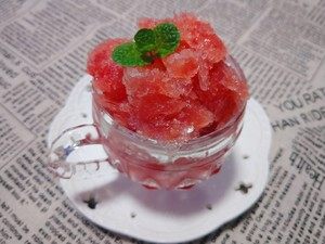 简单自制刨冰饮品,夏日炎炎教你自制美味清爽的刨冰