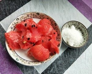 简单自制刨冰饮品,夏日炎炎教你自制美味清爽的刨冰