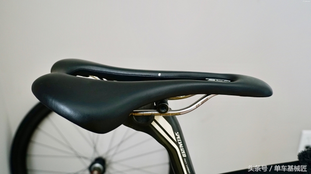 自行车车座高度多少合适,自行车车座角度怎么调整最好