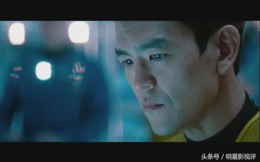 这部美剧将“重度网络依赖患者“黑惨！还散发着恋爱的酸臭味！