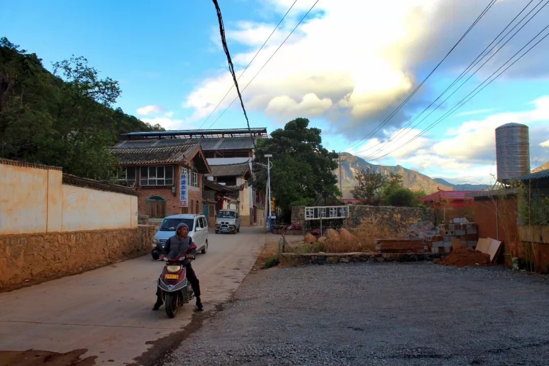 一个人旅行云南丽江,一个人去云南丽江旅行攻略图