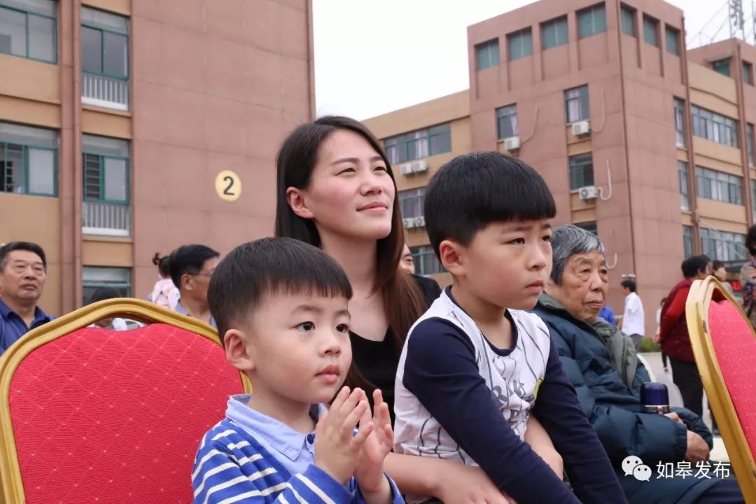 如皋这个地方种了一种神奇的树！树上会掉“金蛋”，“无涌”的人去“抢”！