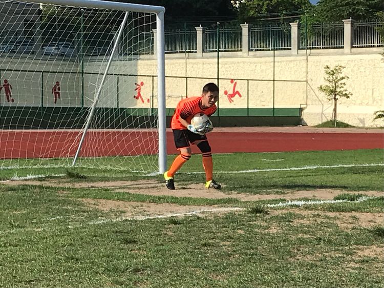 「“忠诚杯”足球赛」一球惜败虽败犹荣