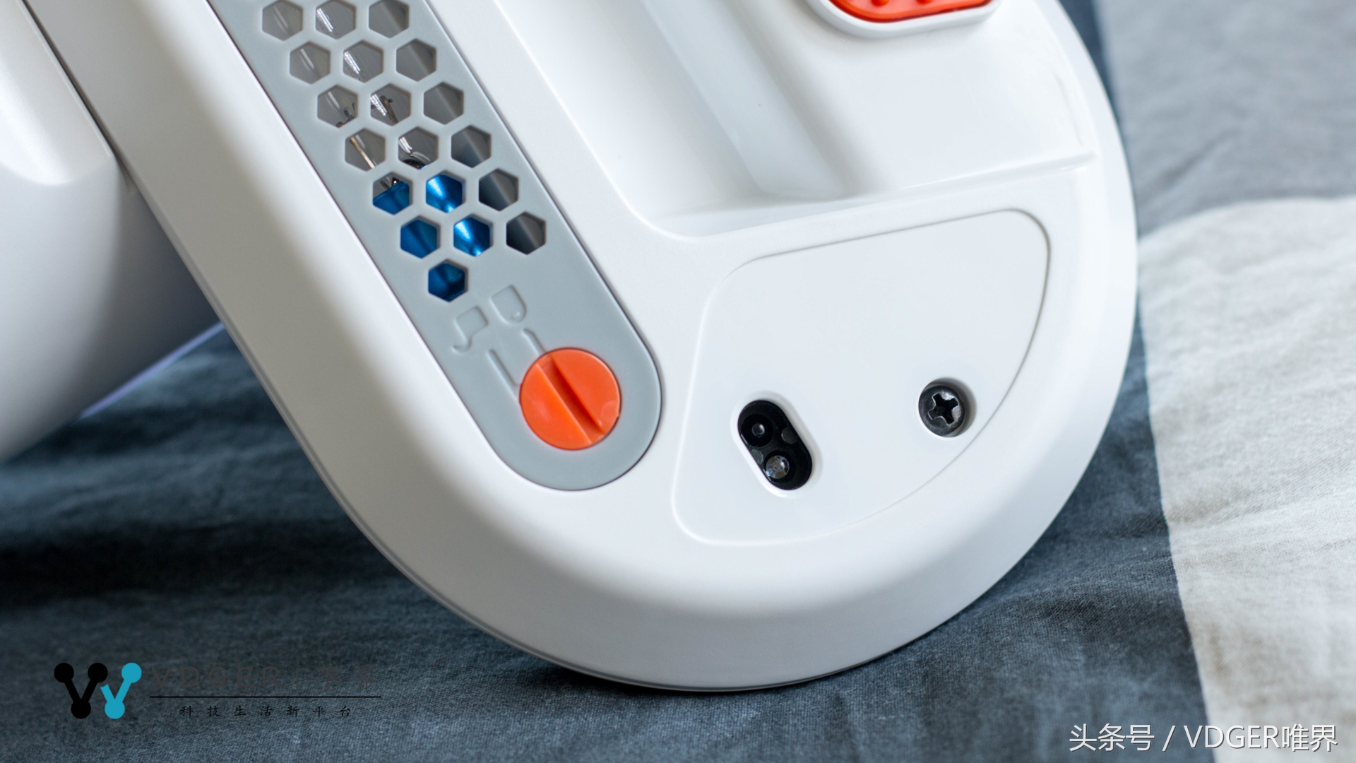 除螨紫外线手持吸尘器,多功能无线除螨仪手持吸尘器