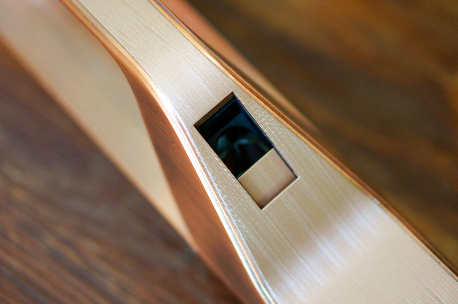 让你温馨港湾固若金汤——六孚方程式指纹防盗锁体验报告