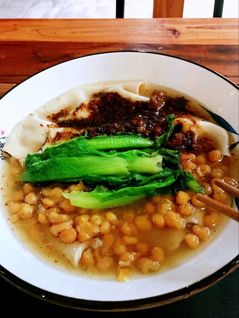 小园里的铺盖面,品出一份恬淡的情愫!