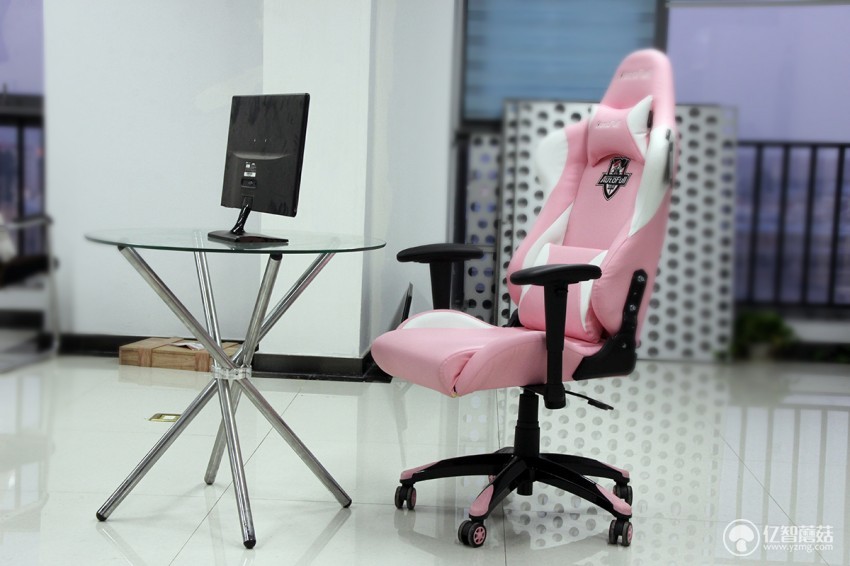傲风af050测评,傲风电竞椅大耳狗测评