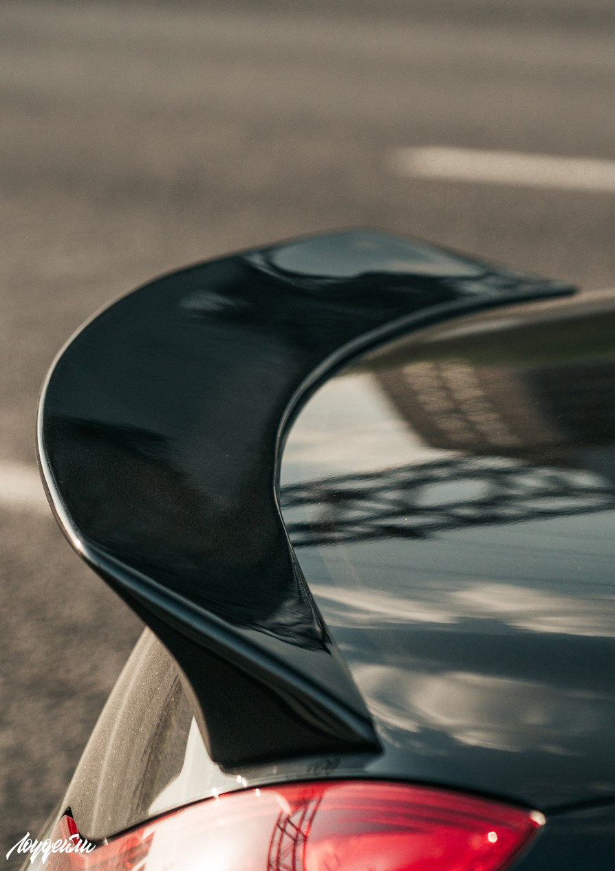 英菲尼迪g37小改,英菲尼迪g37升级高清屏幕