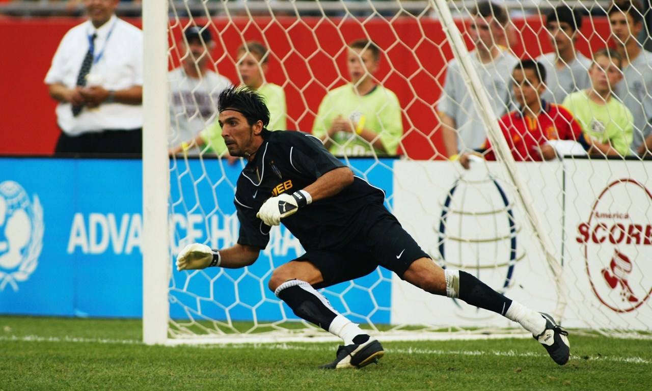 布冯100个逆天扑救,布冯巴黎生涯