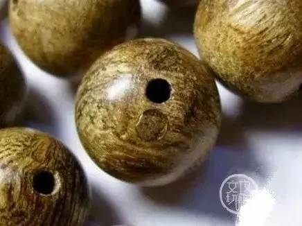 木质手串加什么配饰好看,木质手串夏天怎样盘