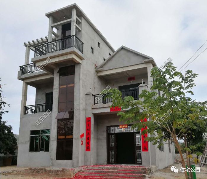 在农村老房子加盖三层,农村一层平房怎么加盖成别墅