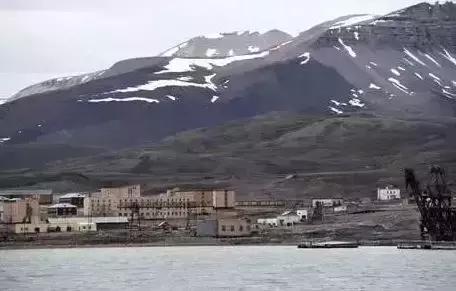 深山里发现荒无人烟的鬼城,欧洲无人小镇