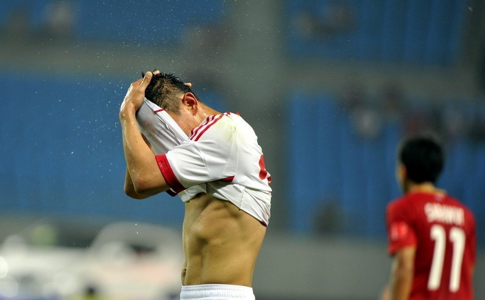 国足1-5惨败泰国视频,中国vs泰国cctv-5国足直播几点