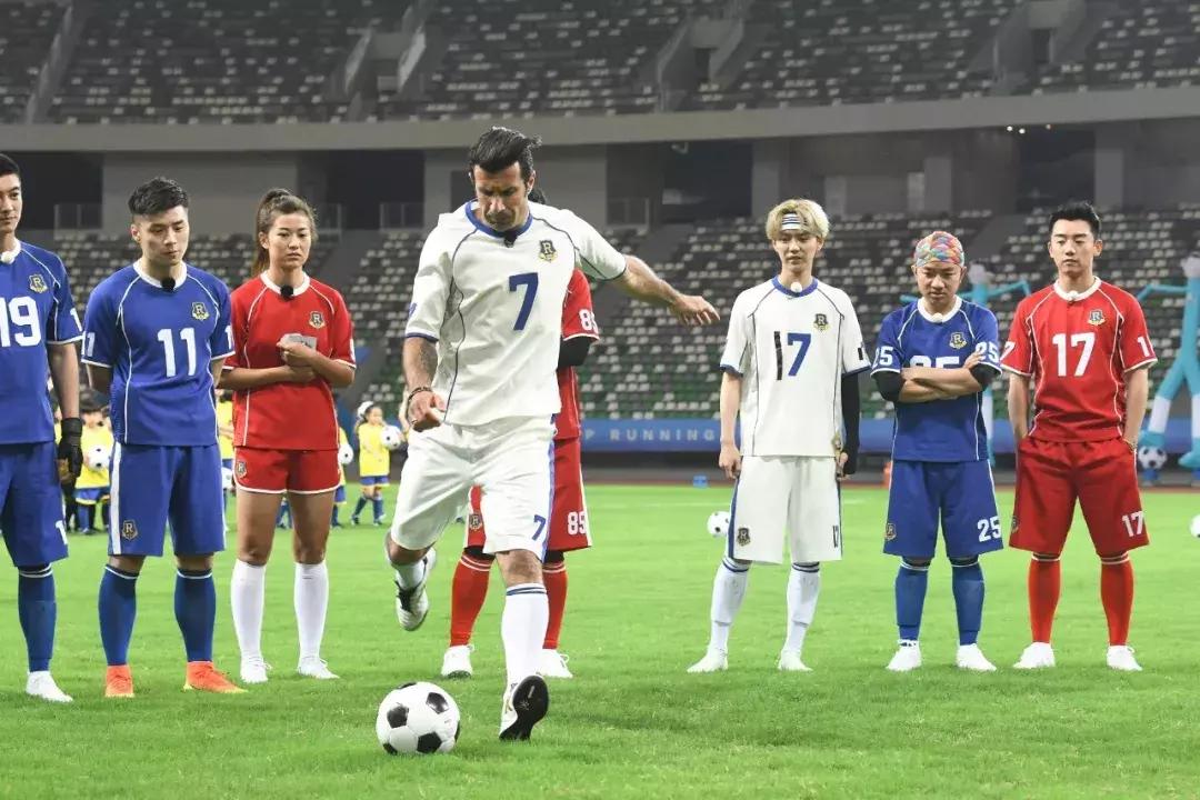 “我想和跑男团踢一场世界杯！”丨300个足球少年说