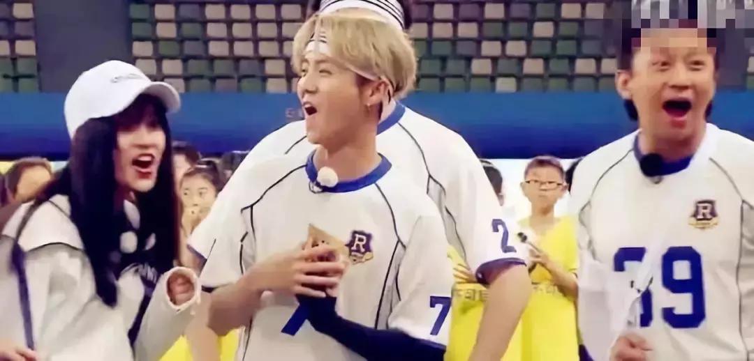 杨幂跑男第六季撕名牌,跑男挑战杨幂