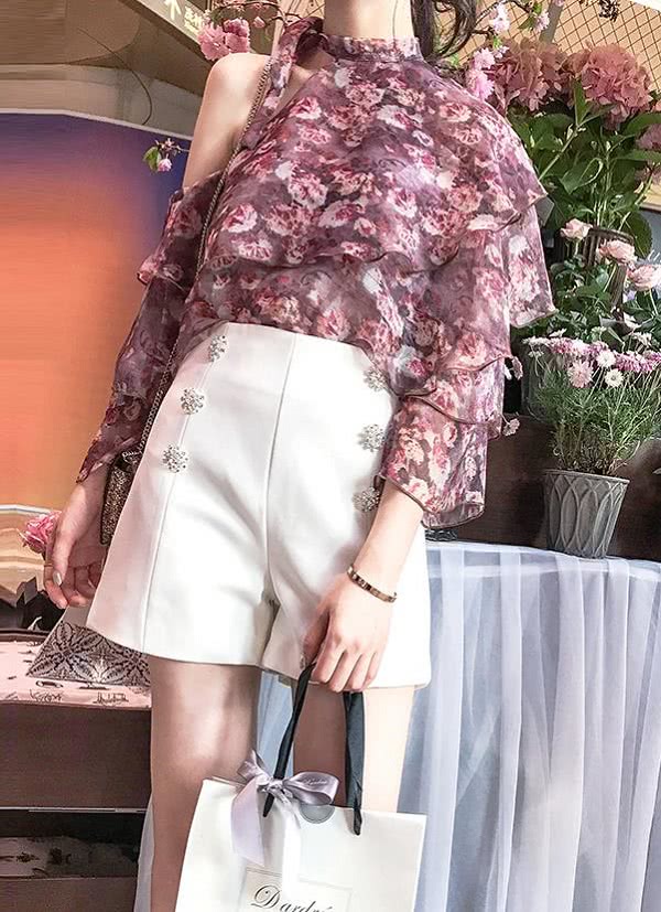 这几款雪纺衫让你轻松穿出女神范,内搭雪纺衫才洋气好看