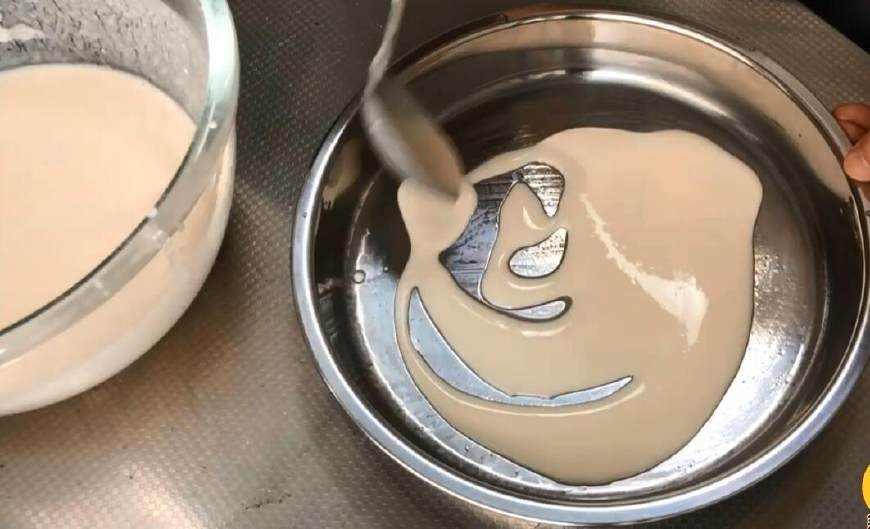 凉皮制作揭秘,凉皮的制作方法不易断裂