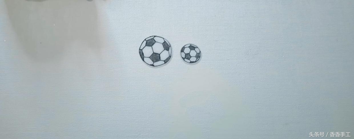 热缩片自制小耳钉,热缩片做耳钉教程手绘