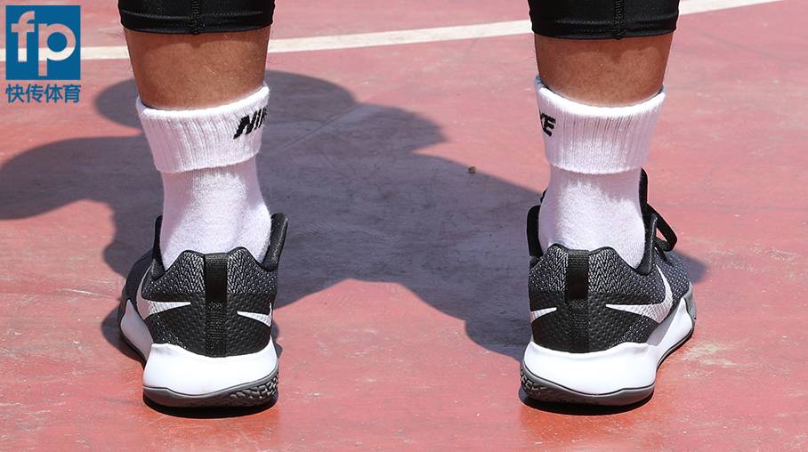 nikezoomlive2鏄腑甯悧,nikezoomliveii閲嶉噺