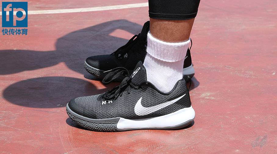 nikezoomlive2鏄腑甯悧,nikezoomliveii閲嶉噺